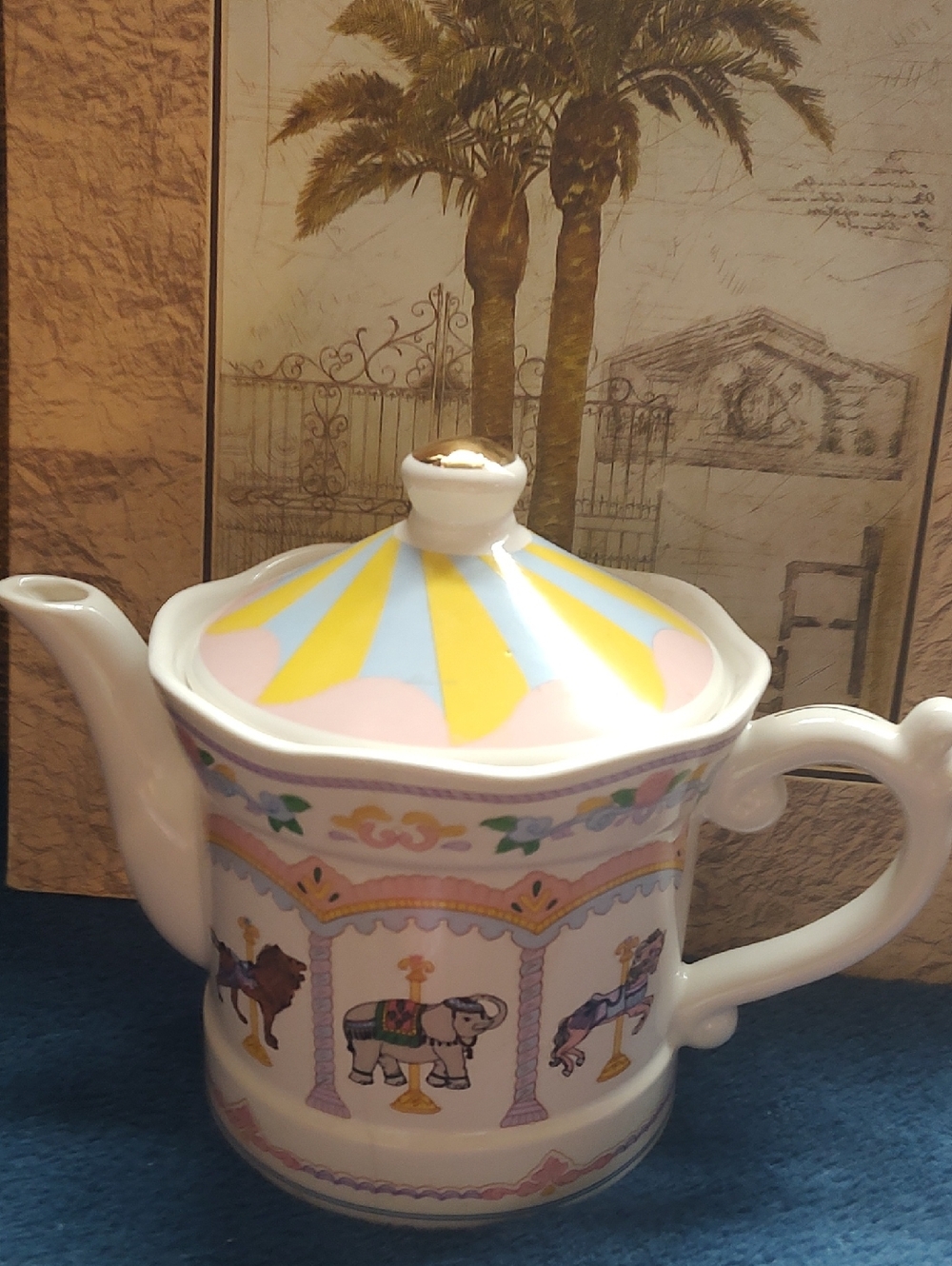 Carousel Animal Teapot - Pastel Yellow, Pink & Blue - Picture 7 of 8